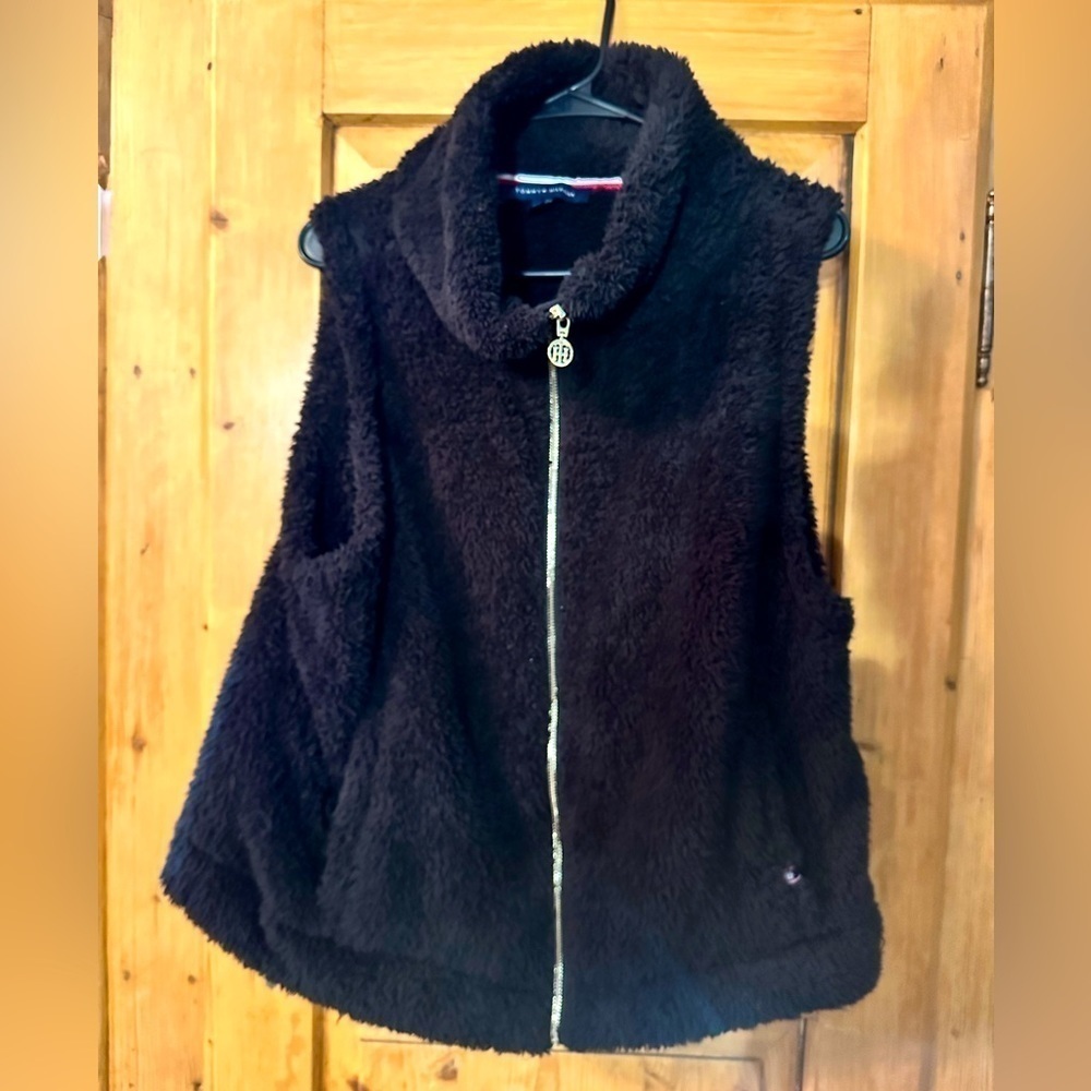Tommy Hilfiger Faux Fur Black Zip Up Vest Size XL